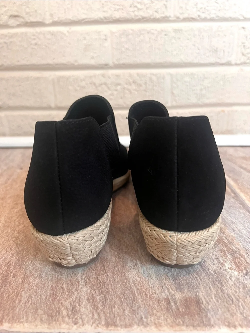 NWOT Gentle Souls by Kenneth Cole Black Wedge Espadrille Size 8